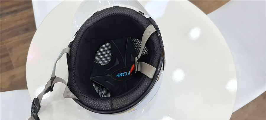 Nón bảo hiểm bếp xanh hiện đại hình 5