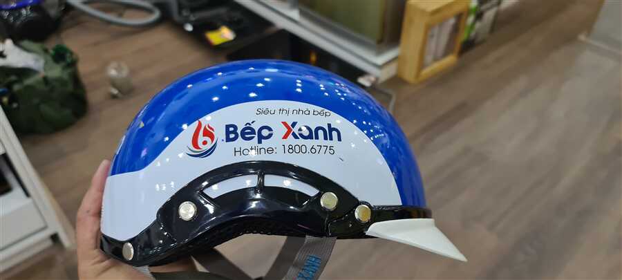 Nón bảo hiểm bếp xanh hiện đại hình 9