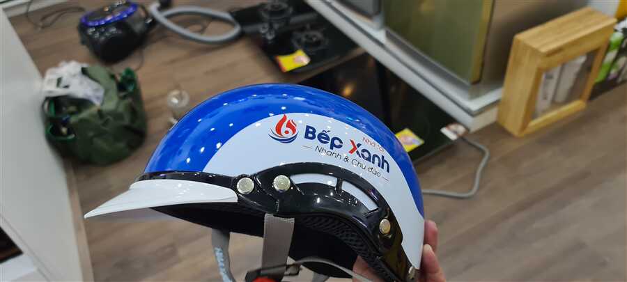 Nón bảo hiểm bếp xanh hiện đại hình 7