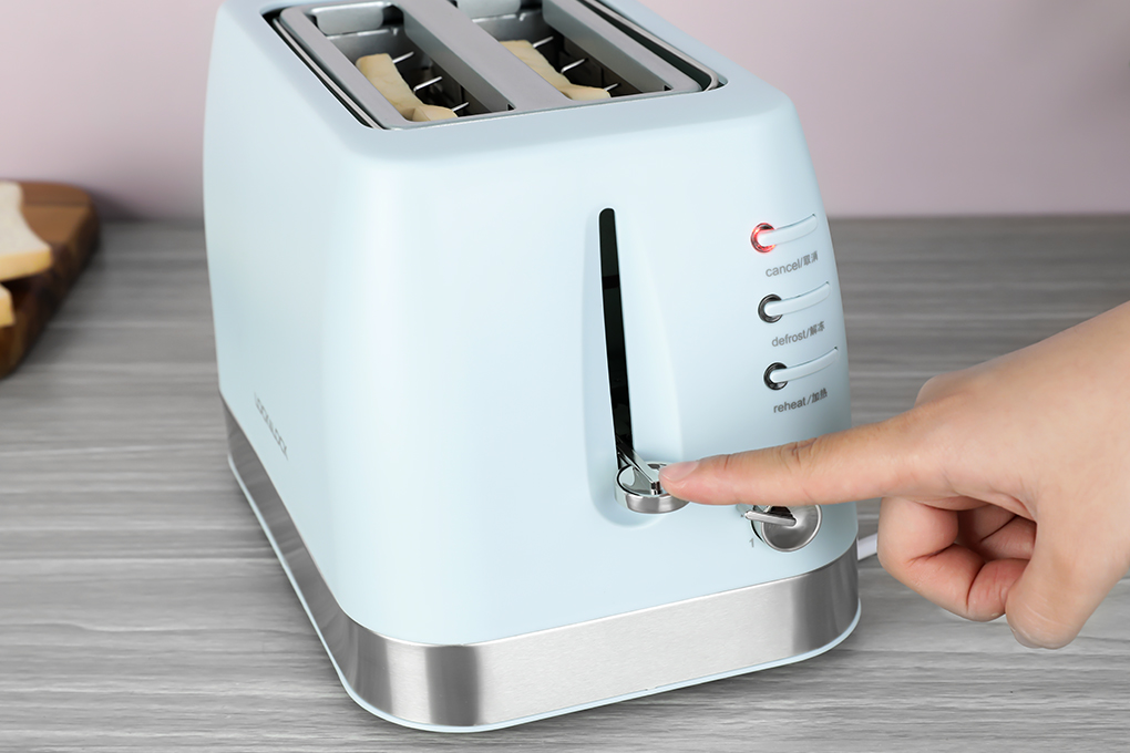 Thiết kế - Máy nướng bánh mì LocknLock EJB221BLU