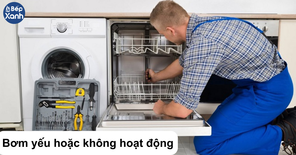 Máy rửa chén bị đọng nước do bơm yếu không hoạt động