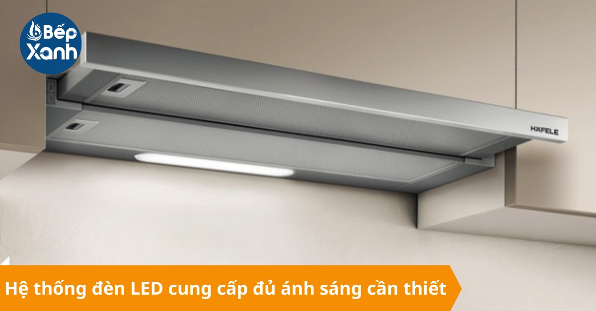 Căn bếp luôn sáng sủa với hệ thống đèn