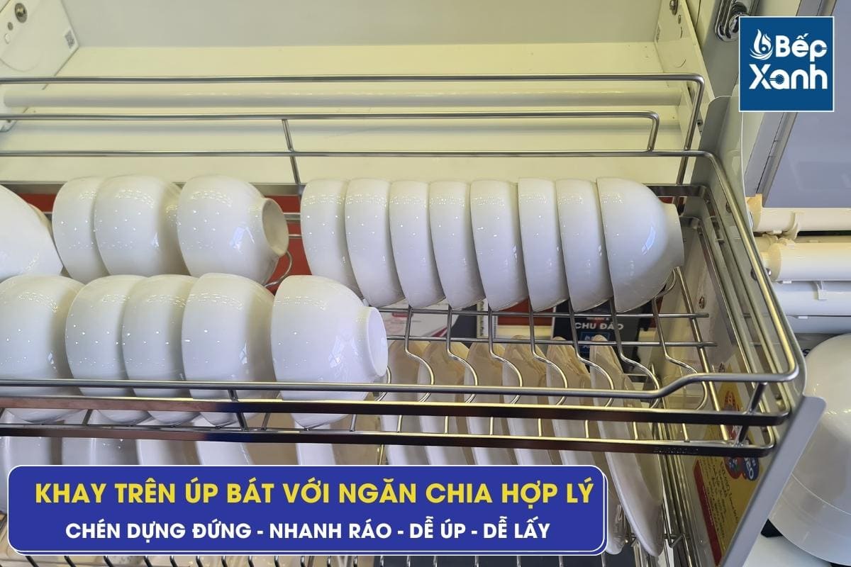 Tầng trên của kệ chén EVI170