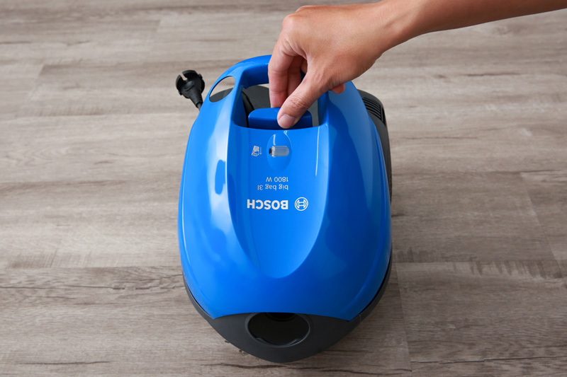 Hút lọc nhanh, hiệu quả - Máy hút bụi Bosch HMH.BSM1805RU 1800W