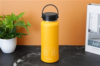 Bình giữ nhiệt inox 897 ml Lock&Lock LHC4160YEL