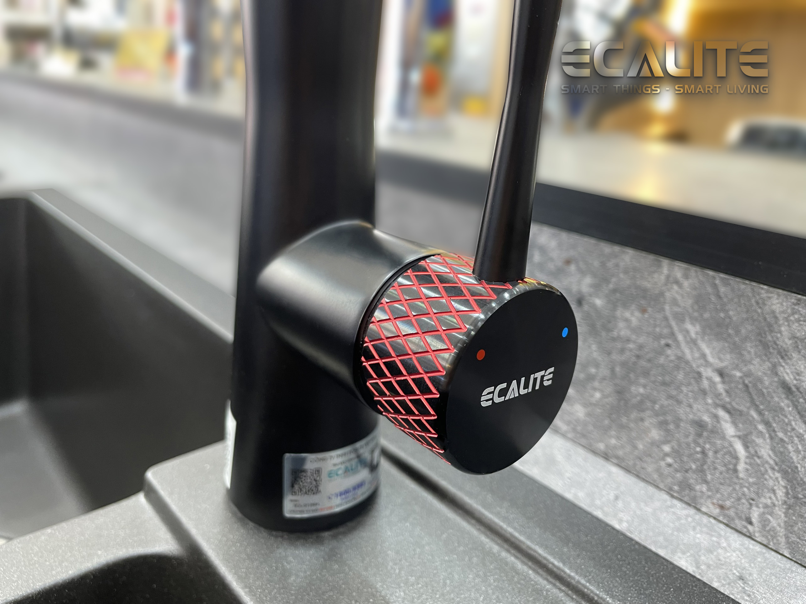 Vòi rửa chén nóng lạnh dây rút E-Signature Ecalite EF-N2023B dây rút